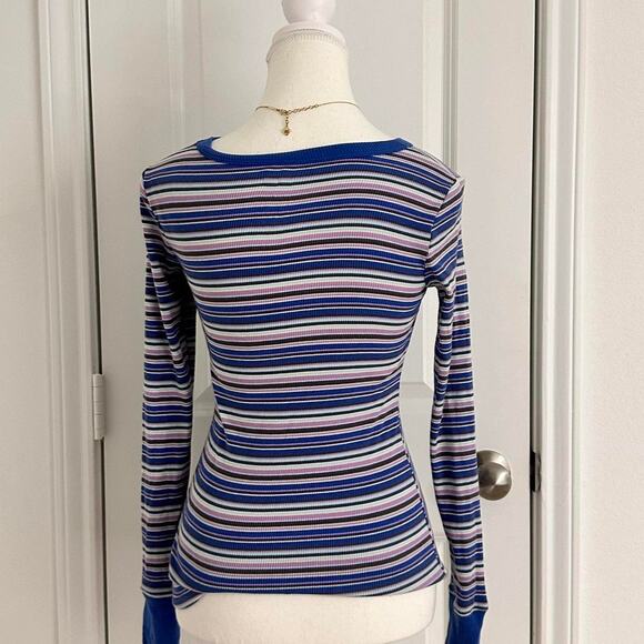 So Clothing Women’s Size XS Vintage Striped Fitted Top Perfect For A Layering - Picture 2 of 5